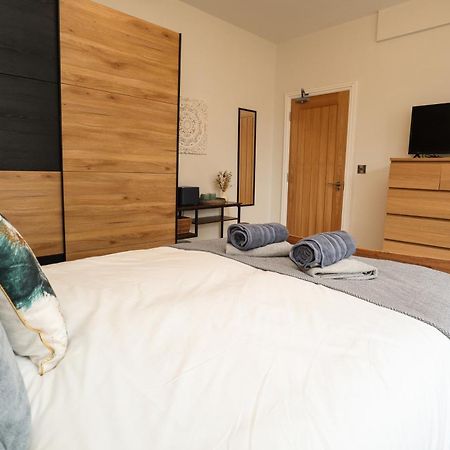 Aqua Nest Eastbourne - En-Suite, Free Parking, Kitchen 외부 사진