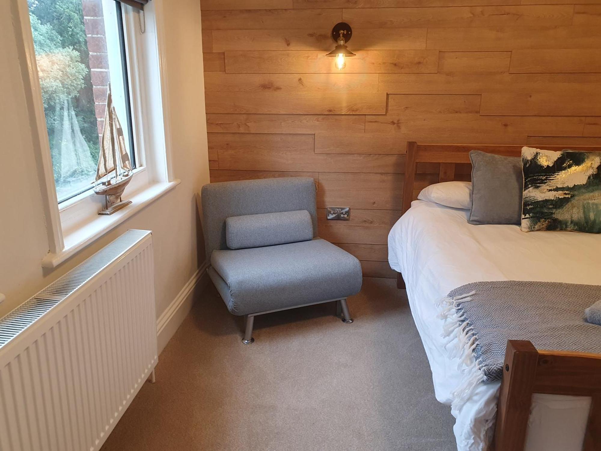 Aqua Nest Eastbourne - En-Suite, Free Parking, Kitchen 외부 사진